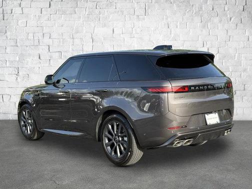 2025 Land Rover Range Rover Sport SE