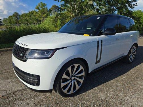 2025 Land Rover Range Rover P530 SE