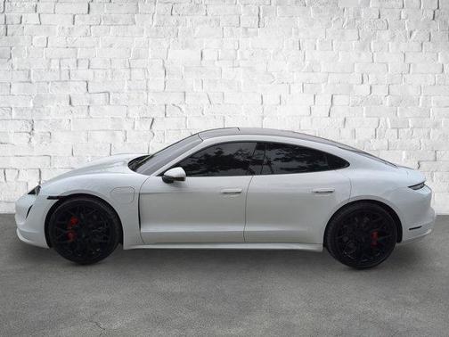 2022 Porsche Taycan Base