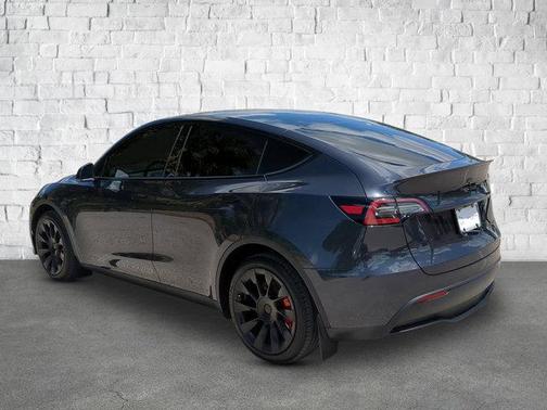 2024 Tesla Model Y Long Range Dual Motor All-Wheel Drive