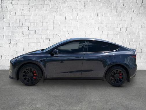 2024 Tesla Model Y Long Range Dual Motor All-Wheel Drive