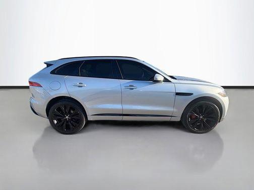 2019 Jaguar F-PACE S