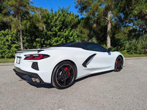 2023 Chevrolet Corvette Stingray w/1LT