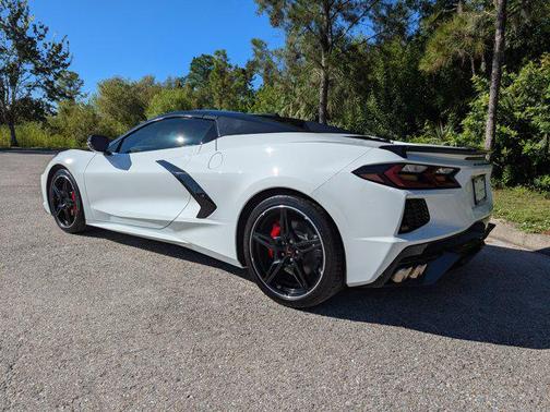 2023 Chevrolet Corvette Stingray w/1LT