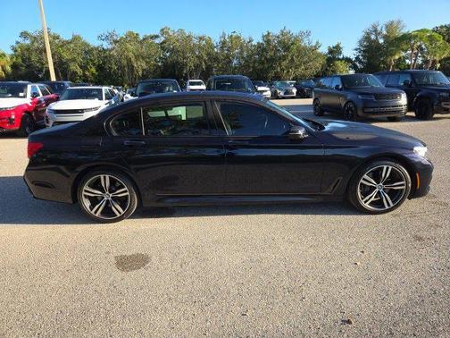 2019 BMW 740 740i
