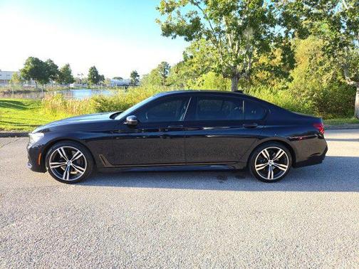 2019 BMW 740 740i