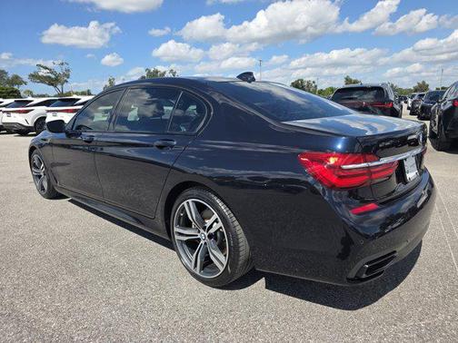 2019 BMW 740 740i