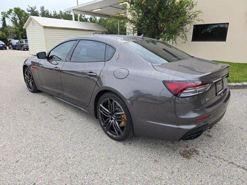 2022 Maserati Quattroporte Trofeo