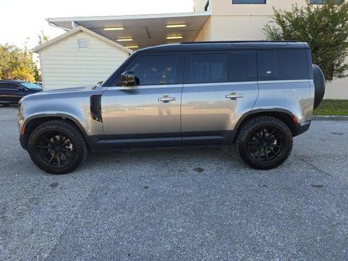 2024 Land Rover Defender 110 P300