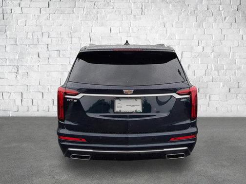 2022 Cadillac XT6 Premium Luxury FWD