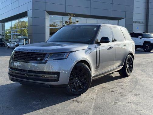 2025 Land Rover Range Rover P550e SE
