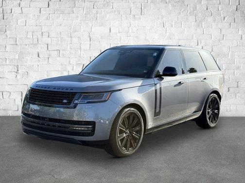 2025 Land Rover Range Rover P550e SE