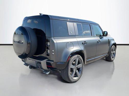 2024 Land Rover Defender 110 P525 Carpathian Edition