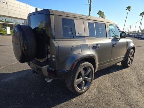 2024 Land Rover Defender 110 P525 Carpathian Edition