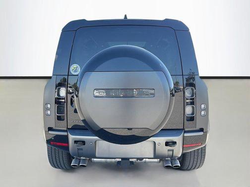 2024 Land Rover Defender 110 P525 Carpathian Edition