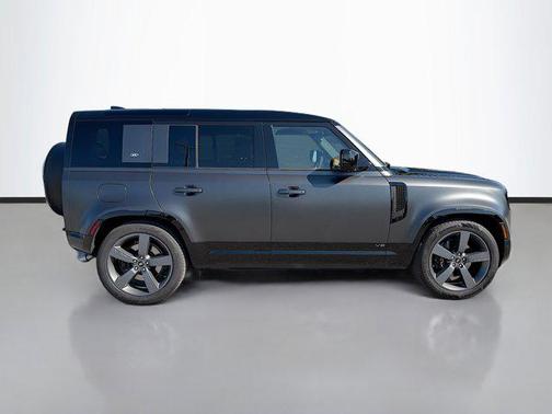 2024 Land Rover Defender 110 P525 Carpathian Edition