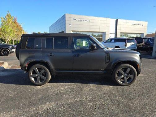 2024 Land Rover Defender 110 P525 Carpathian Edition