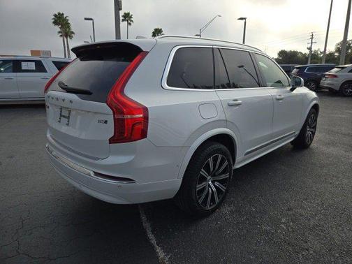 2024 Volvo XC90 B5 Plus Bright Theme