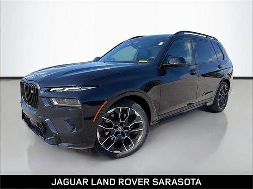 2023 BMW X7 M60i