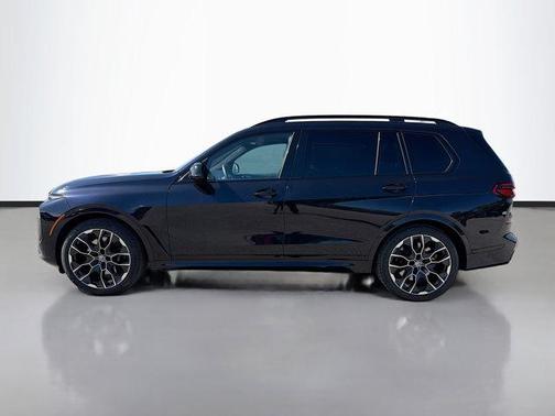 2023 BMW X7 M60i