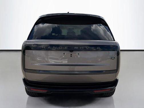 2023 Land Rover Range Rover P530 SE