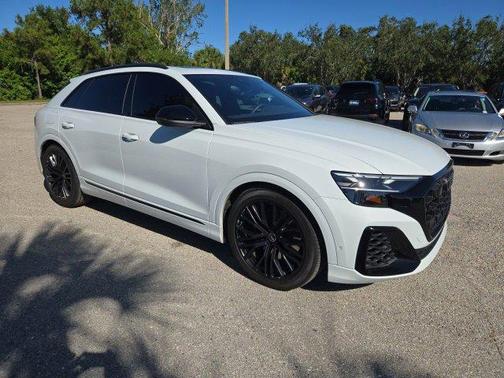 2024 Audi SQ8 4.0T Premium Plus
