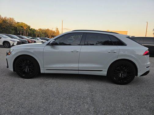 2024 Audi SQ8 4.0T Premium Plus