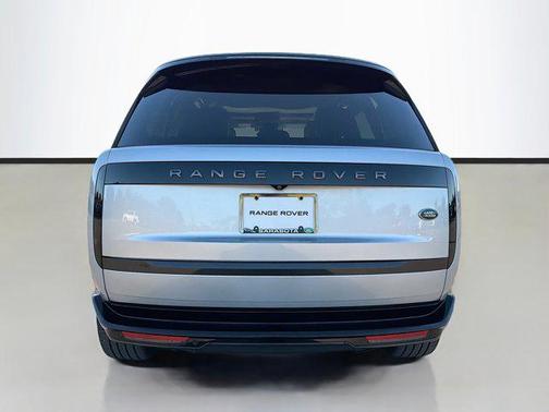 2023 Land Rover Range Rover P530 SE