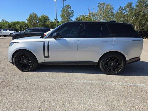 2023 Land Rover Range Rover P530 SE