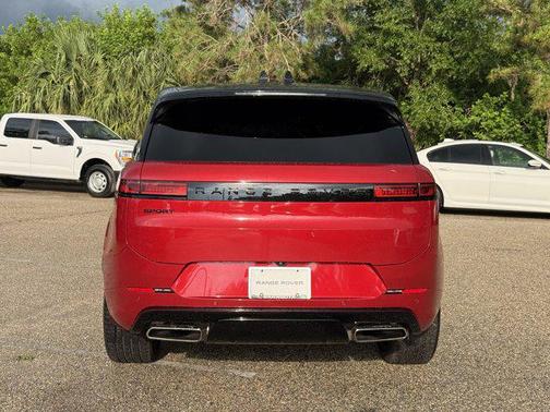 2024 Land Rover Range Rover Sport SE