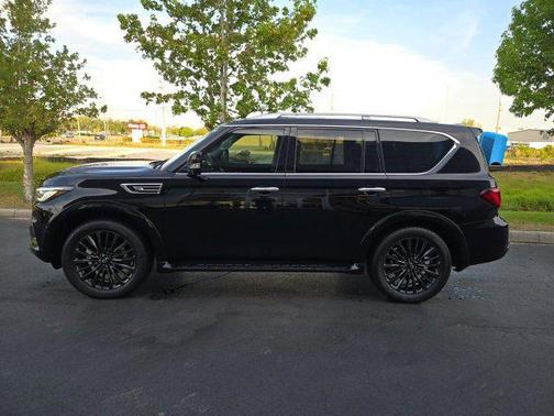 2023 INFINITI QX80 PREMIUM SELECT AWD