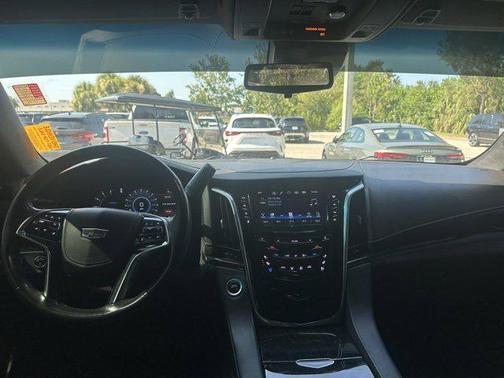 2018 Cadillac Escalade Platinum
