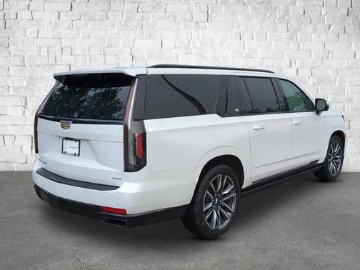 2022 Cadillac Escalade ESV Sport