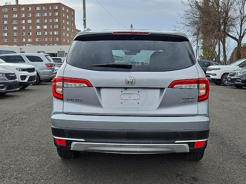 2020 Honda Pilot Touring 8-Passenger