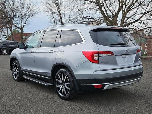 2020 Honda Pilot Touring 8-Passenger