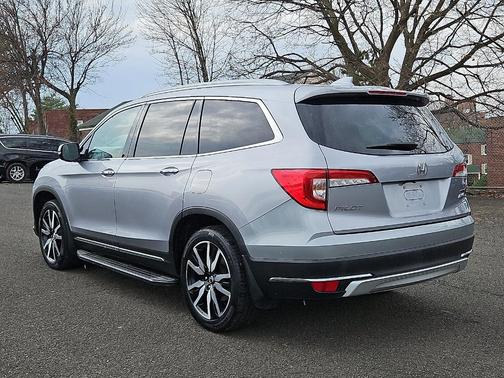 2020 Honda Pilot Touring 8-Passenger