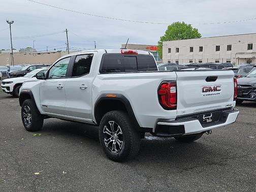 Summit White 2023 GMC Canyon AT4