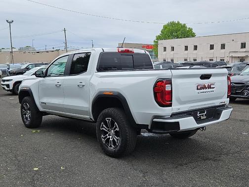 Summit White 2023 GMC Canyon AT4