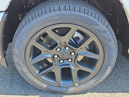 Bright White Clearcoat 2026 RAM 1500 Laramie
