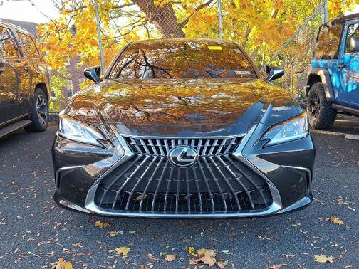 2025 Lexus ES 350 