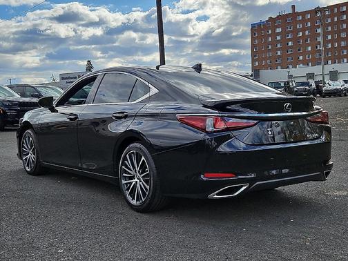 2025 Lexus ES 350 