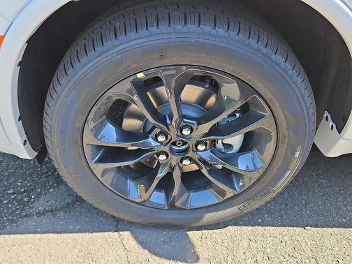 White Knuckle Clearcoat 2026 Dodge Durango GT