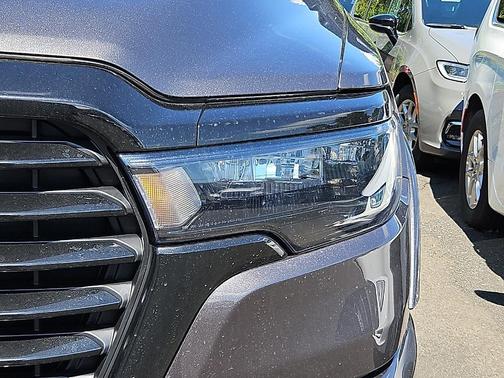 Granite Crystal Clearcoat Metallic 2026 RAM 1500 Laramie