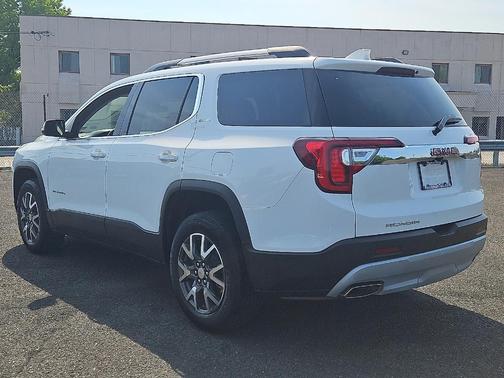 2022 GMC Acadia SLE