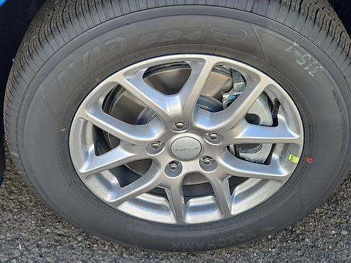 Hydro Blue Pearlcoat 2027 Chrysler Pacifica SELECT