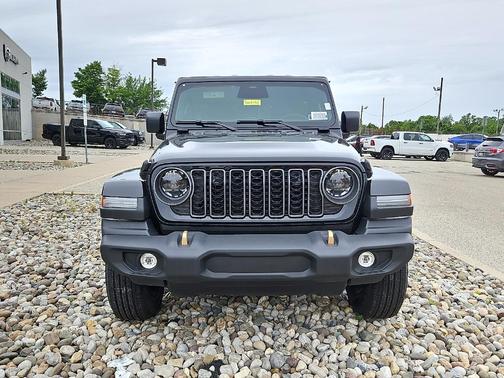 Black Clearcoat 2026 Jeep Wrangler 85th Anniversary