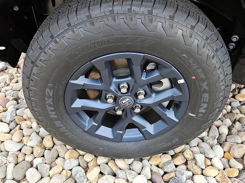 Black Clearcoat 2026 Jeep Wrangler 85th Anniversary