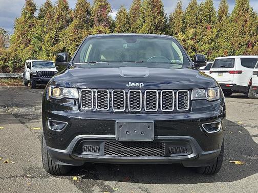 2022 Jeep Grand Cherokee WK Laredo