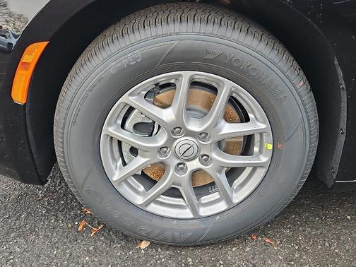 2026 Chrysler Voyager LX