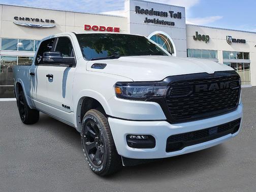 Bright White Clearcoat 2026 RAM 1500 Big Horn/Lone Star